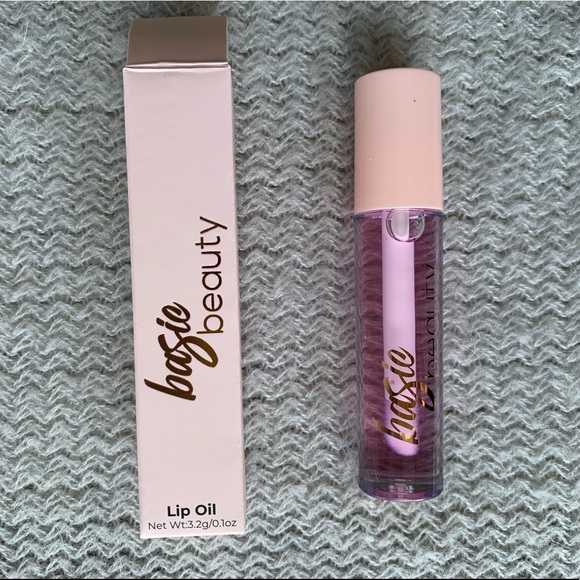 SOLD - Basic Beauty Lip Oil - Picture 2 of 6